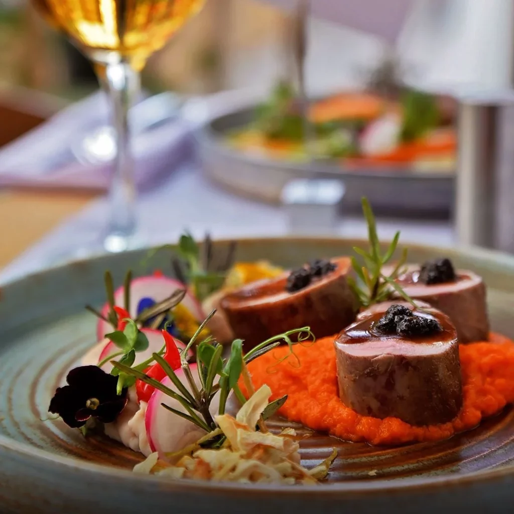 Bucharest S 20 Best Fine Dining Restaurants Framey   1662380432938 355 37035 1024x1024.webp