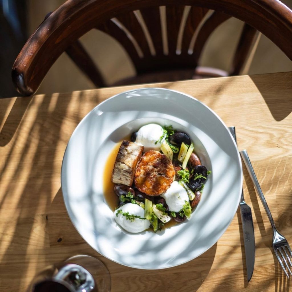 20 Best Traditional Hungarian Restaurants in Budapest Framey