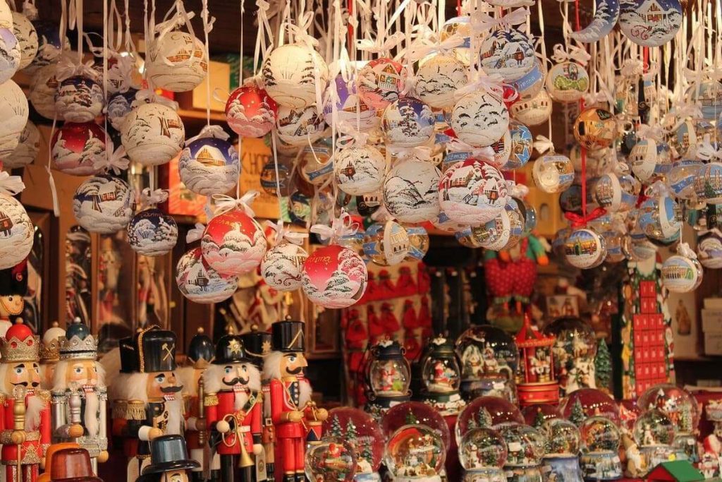 Winter Market on Riesenradplatz