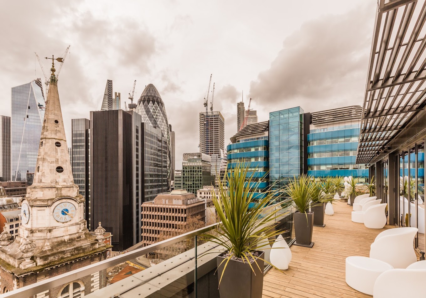 <strong></noscript>Amazing views: 25 Rooftop Bars and Restaurants in London</strong>
