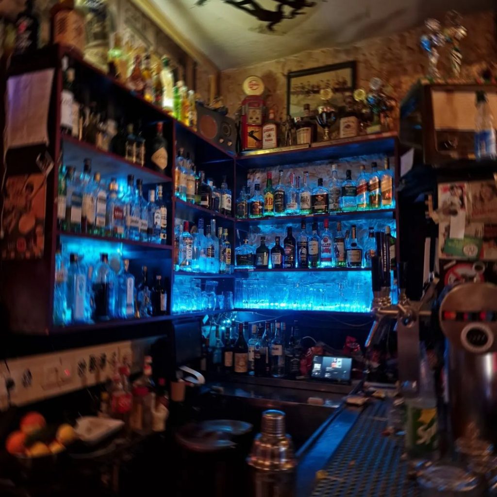 Legend Music Bar