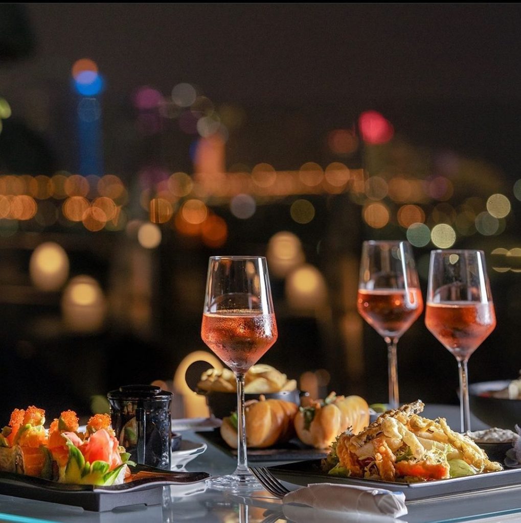 Sky View, La Cigale hotel