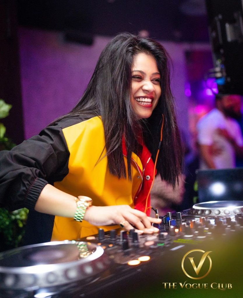 The Vogue Club