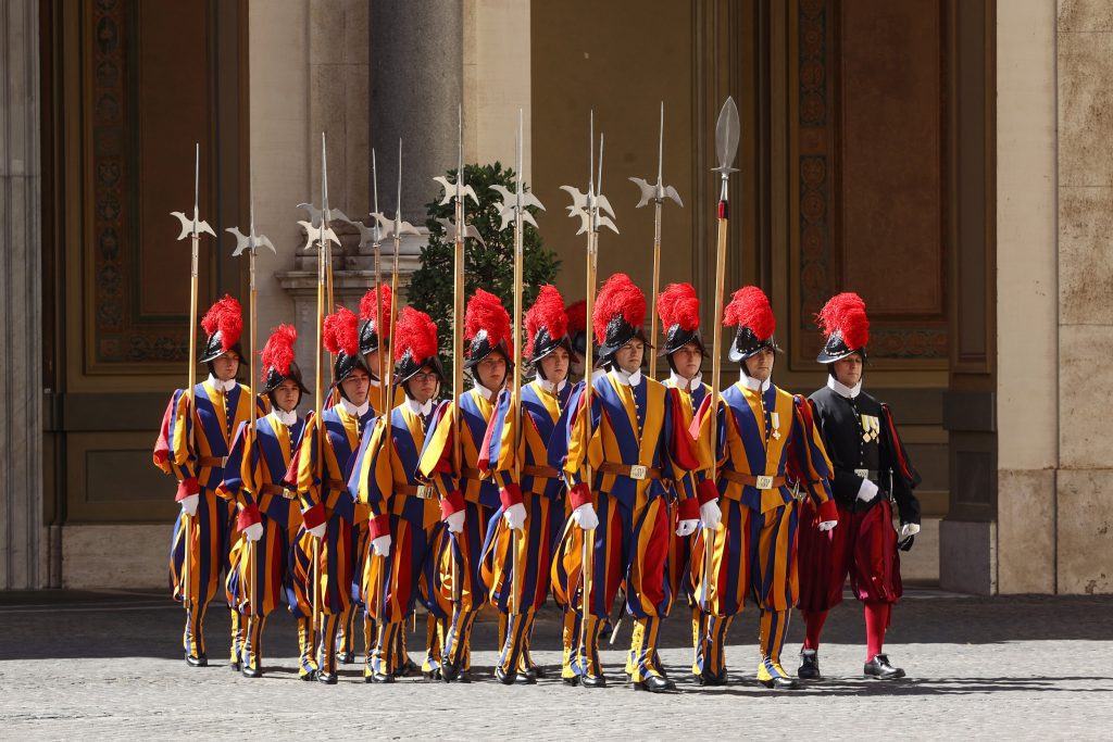 The Swiss Guard - Top-Rated Tourist Attractions in the Vatican