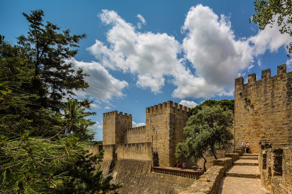 Top-Rated Attractions in Algarve - São Jorge Castle