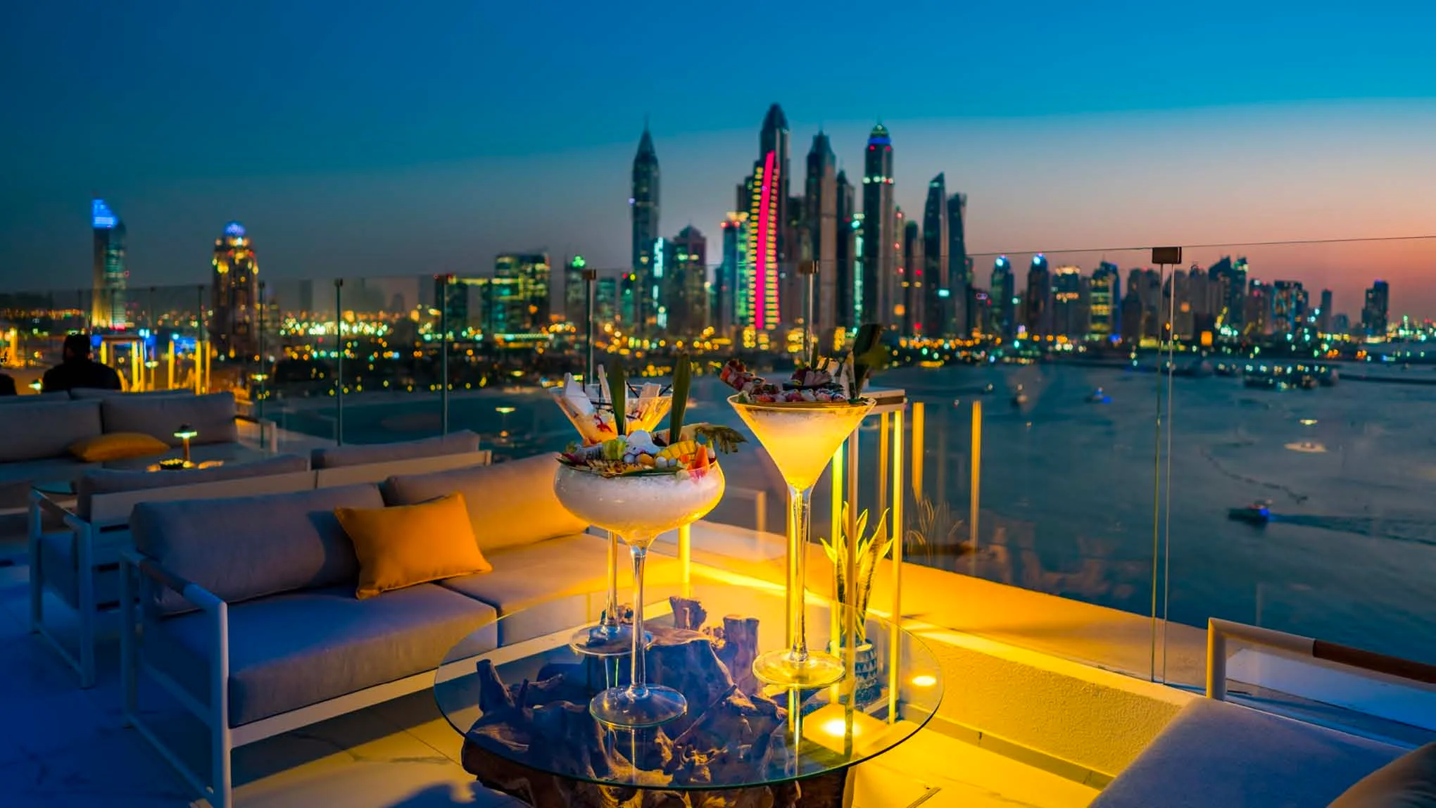 20 Best Rooftop Bars in Dubai – Incredible spots for a drink with a view