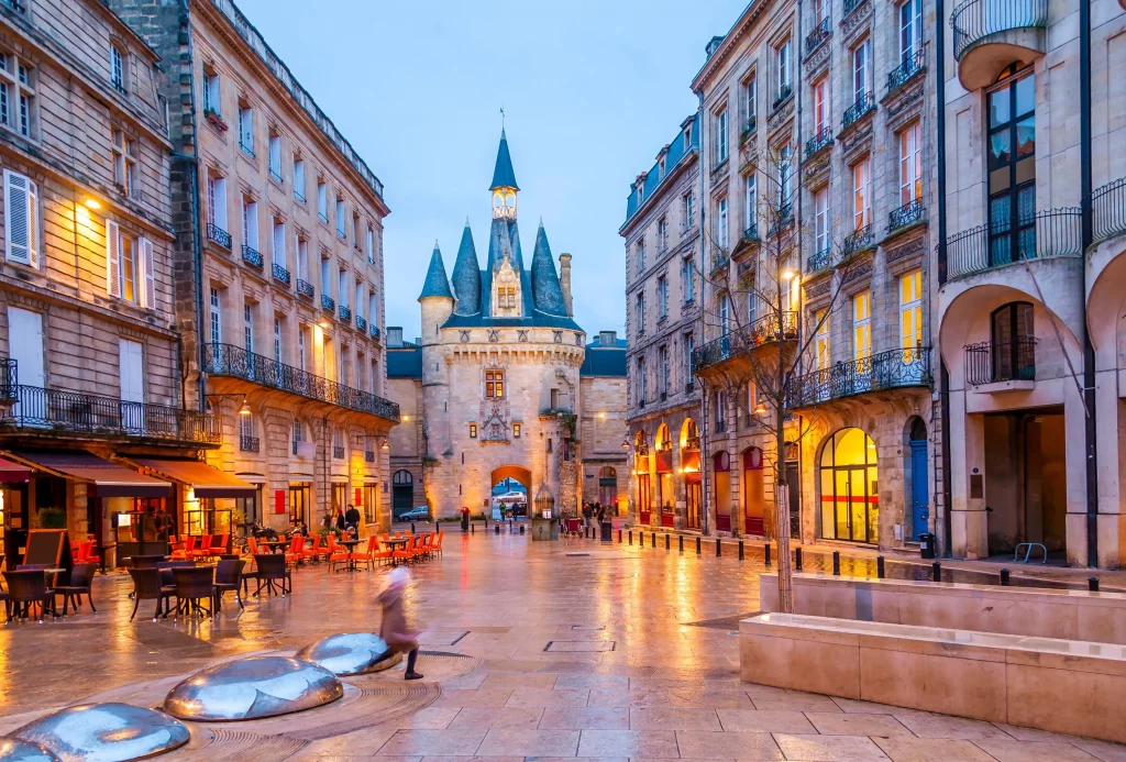  The Old Town - 20 Unmissable Attractions in Bordeaux