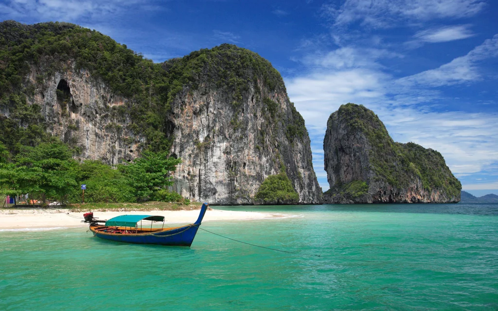 Go Island Hopping in Thailand