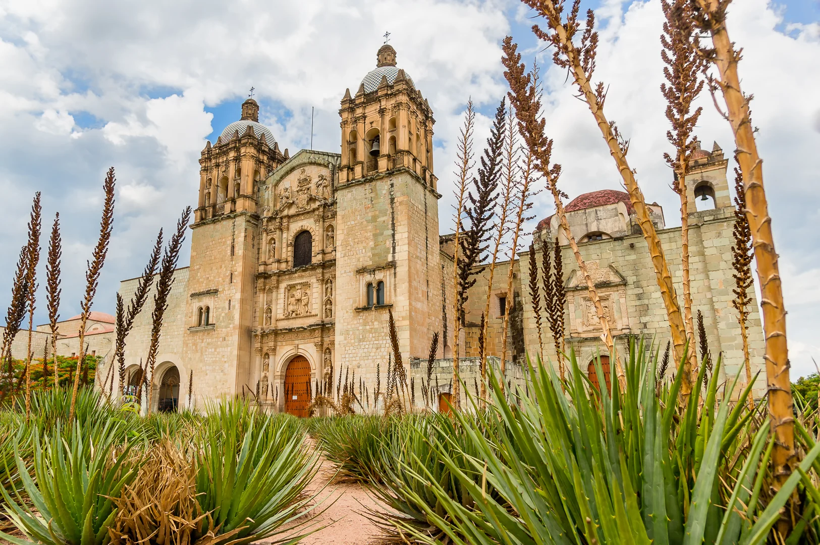 Templo de Santo Domingo de Guzmán - Top 15 Things to See and Do in Oaxaca