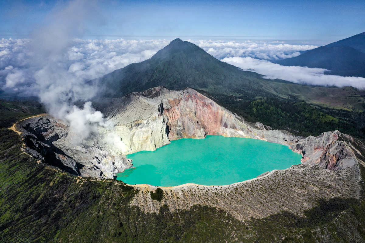 Kawah Ijen Volcano: The Mount Ijen Crater Lake & Blue Fire In Banyuwangi, Indonesia
