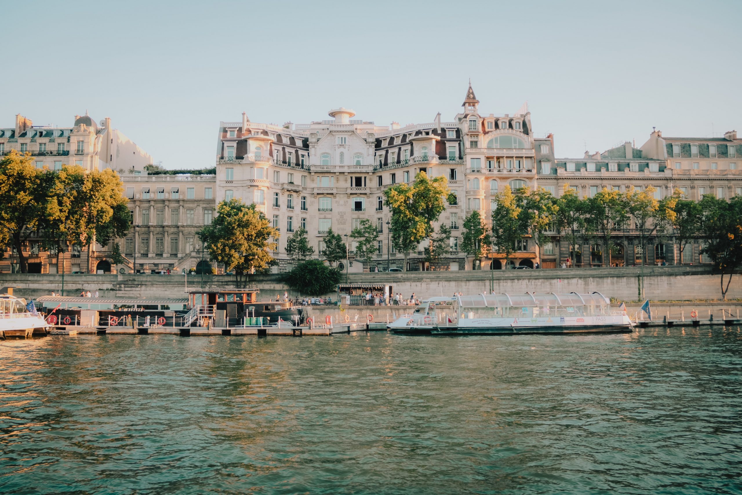Seine - Top 10 Frequently Asked Questions about Paris