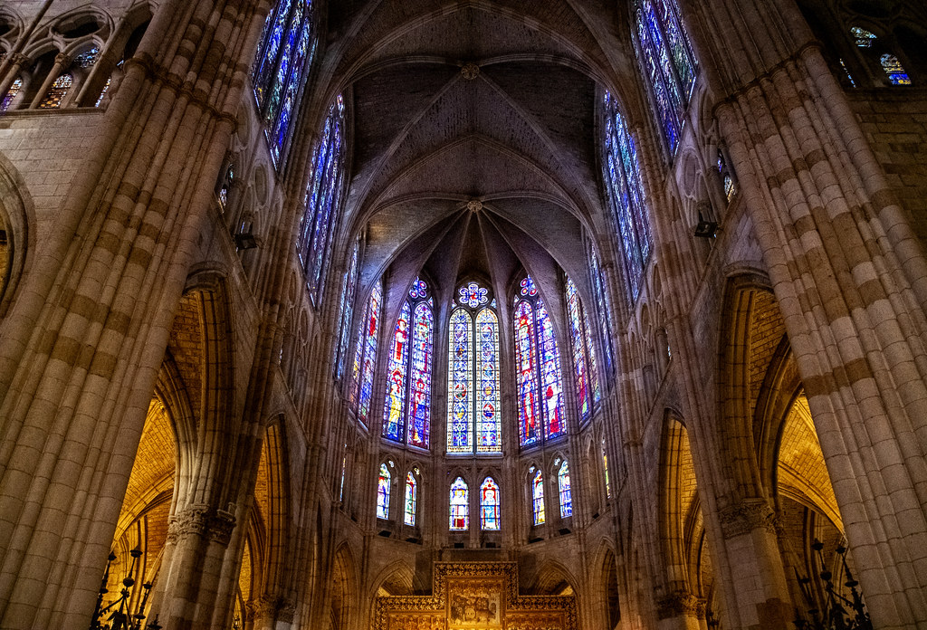 Catedral de León - 15 Most Beautiful Attractions in León