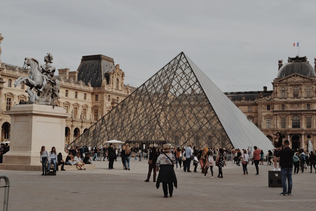 The monument: Discover the Iconic Monuments of Paris