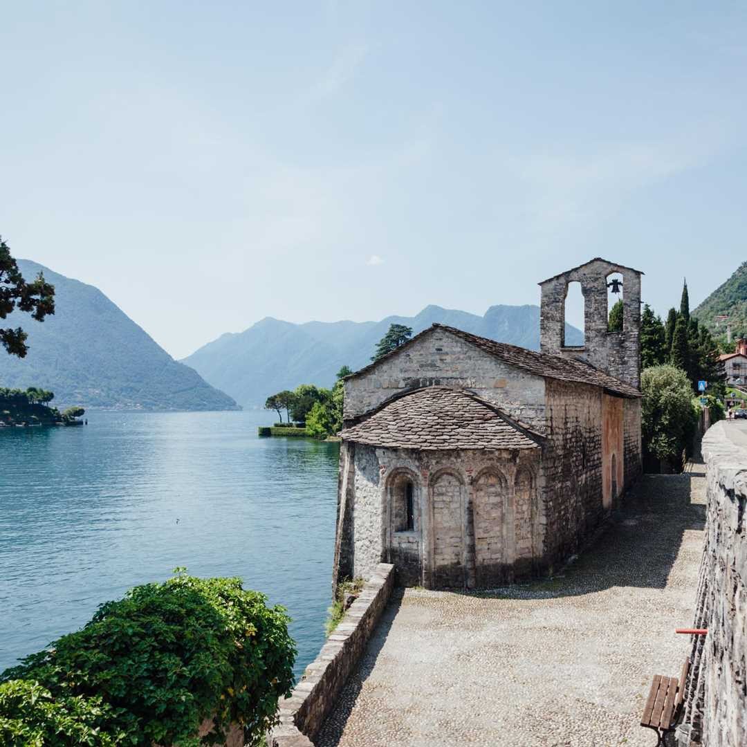 Santi Giacomo e Filippo Church - Must-Visit Attractions In Como