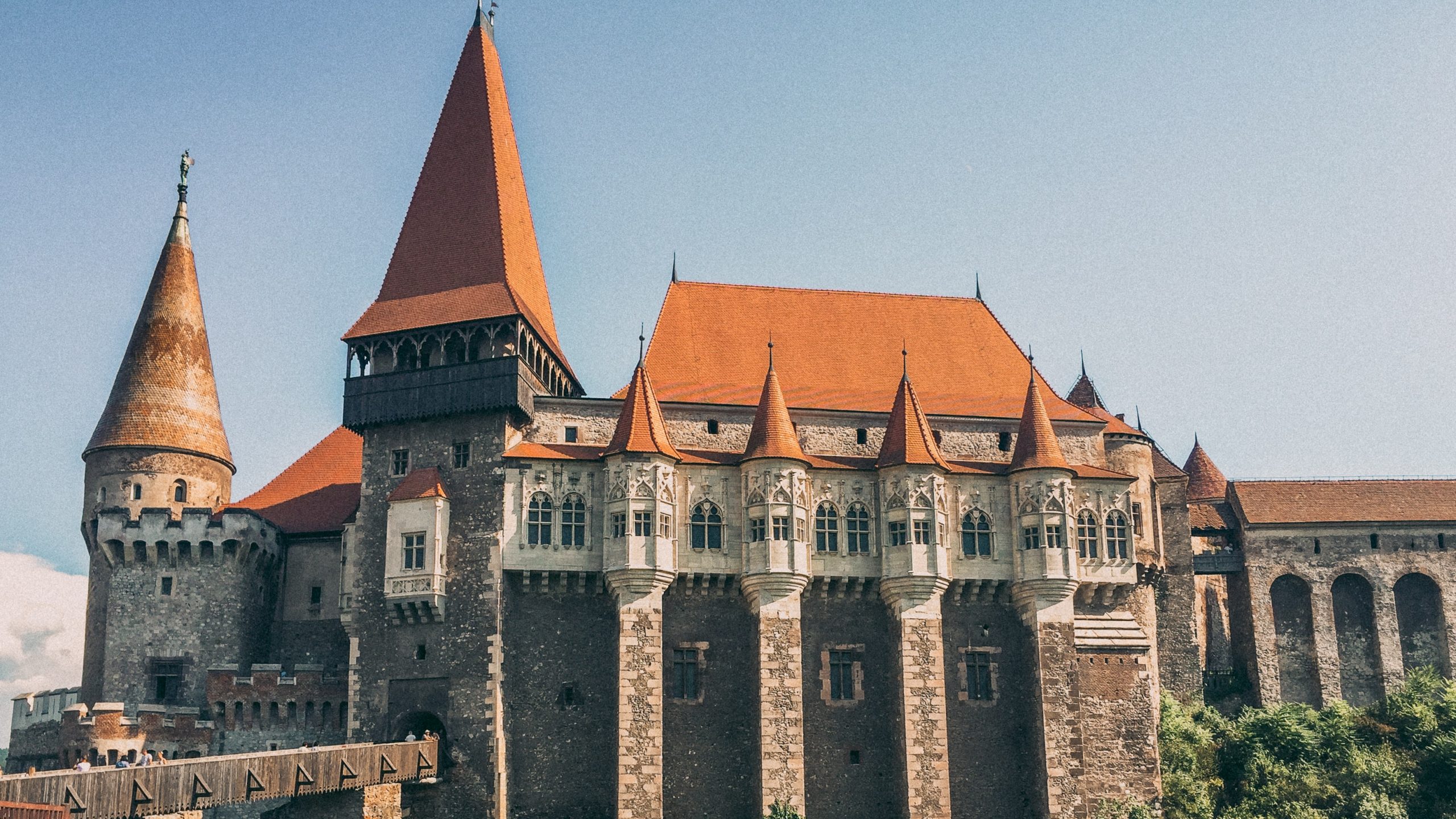 Hunyad Castle, Hunedoara - Romanian castles that every tourist must visit