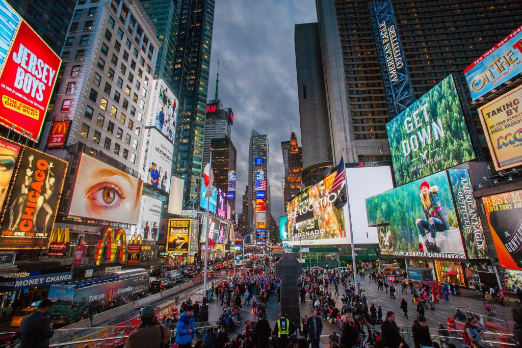 What are the must-see attractions in New York?