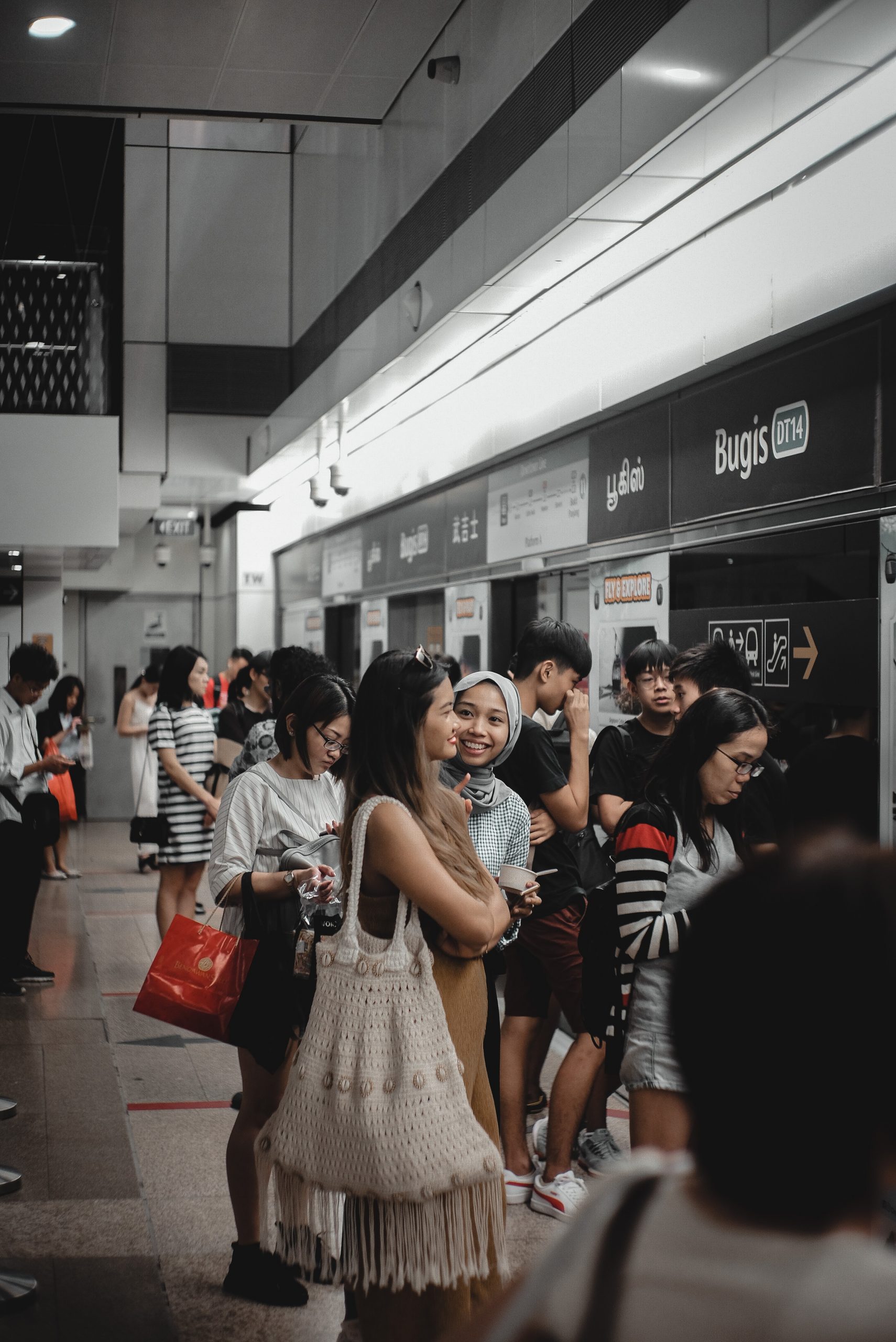 Friendly people in Singapore - 10 Reasons To Visit Singapore in 2023