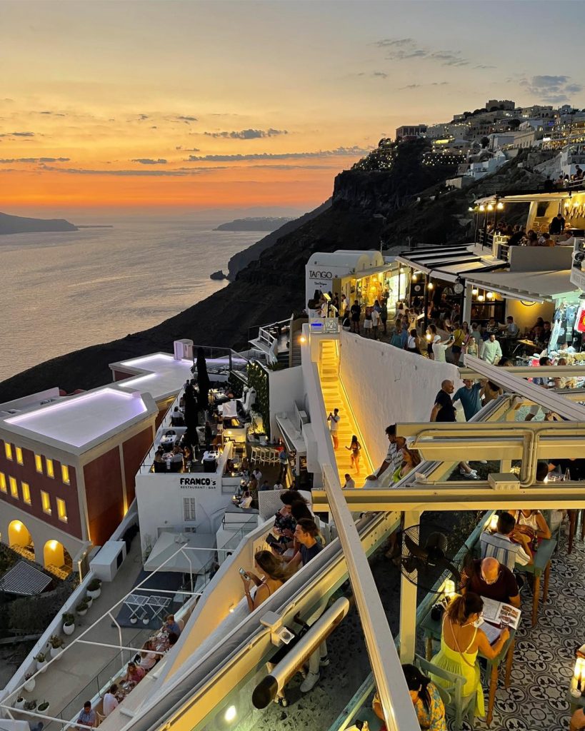 Top 10 Bars and Clubs in Santorini - Framey