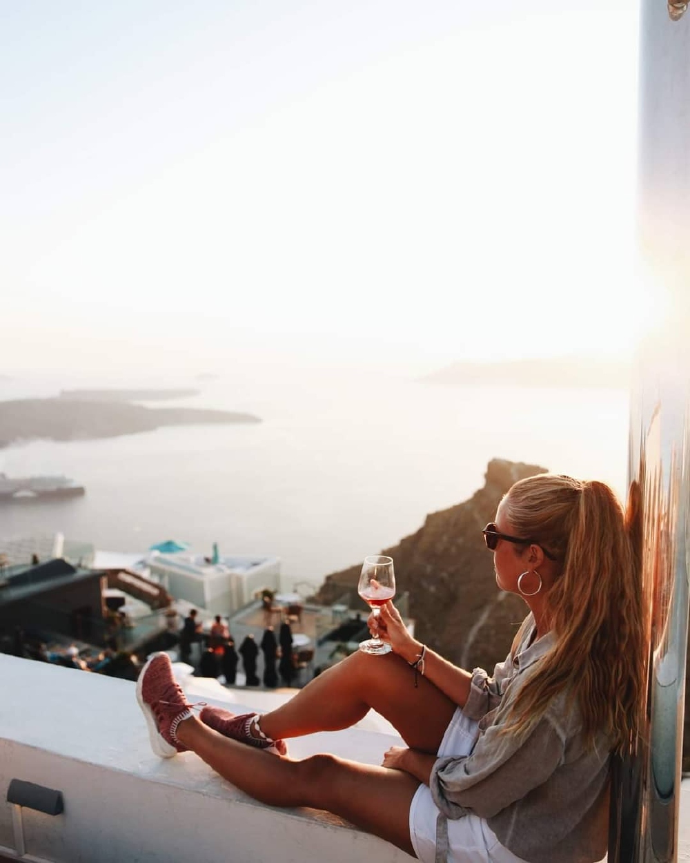 Bars, Cafes and Clubs in Santorini