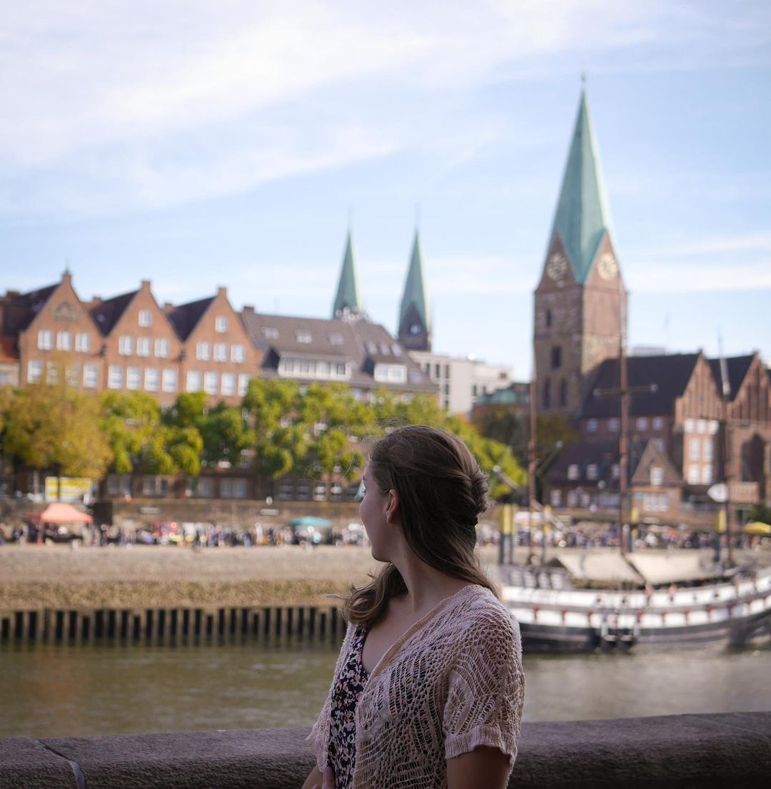 Schlachte Promenade - 10 Attractions & Things to Do in Bremen