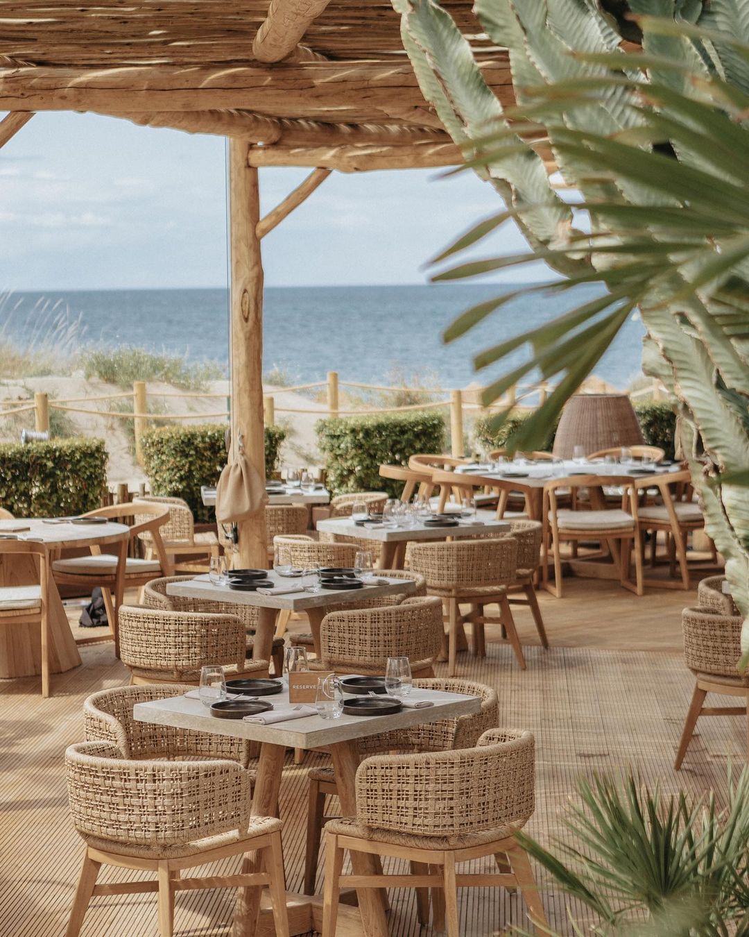 Lunch with a stunning view at Dune Beach Marbella