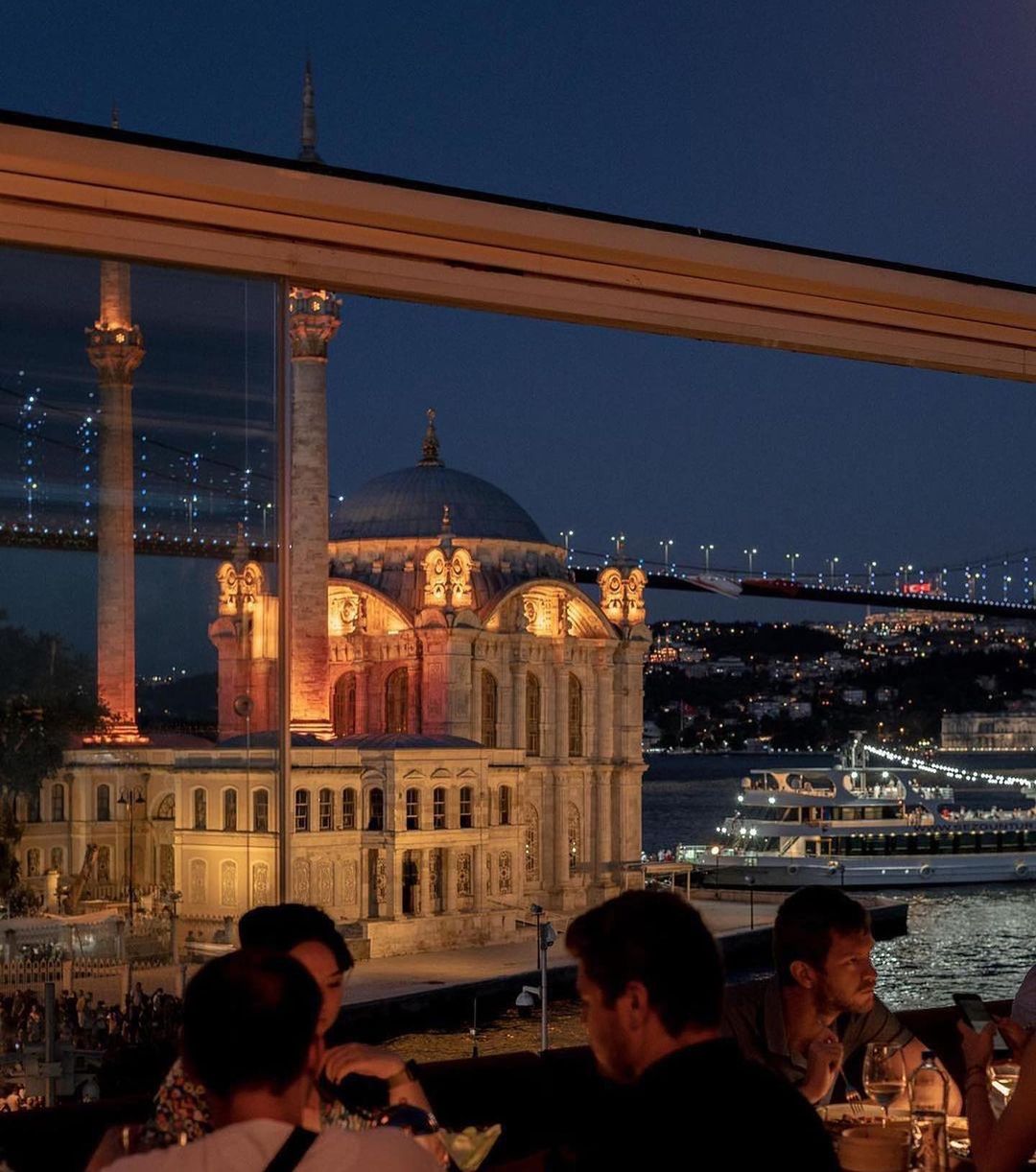 Banyan Istanbul, with its fascinating view and unique cuisine overlooking the Boğaz Bridge and Ortaköy Mosque