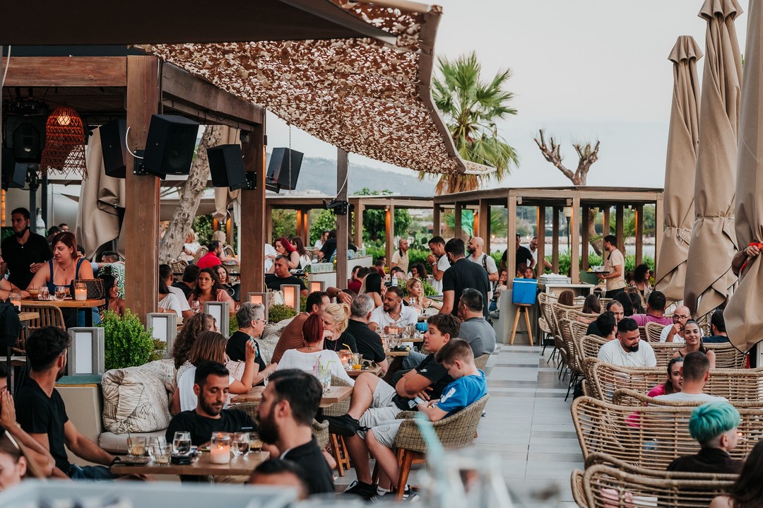 The best place to enjoy your coffee break - Beach Bars and Clubs around Athens