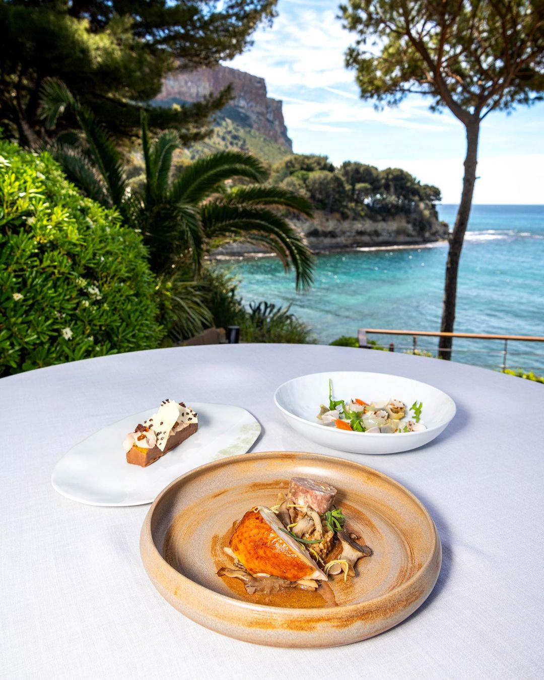 At La Villa Madie, Chef Dimitri Droisneau creates his menus with passion and in complete harmony with the environment