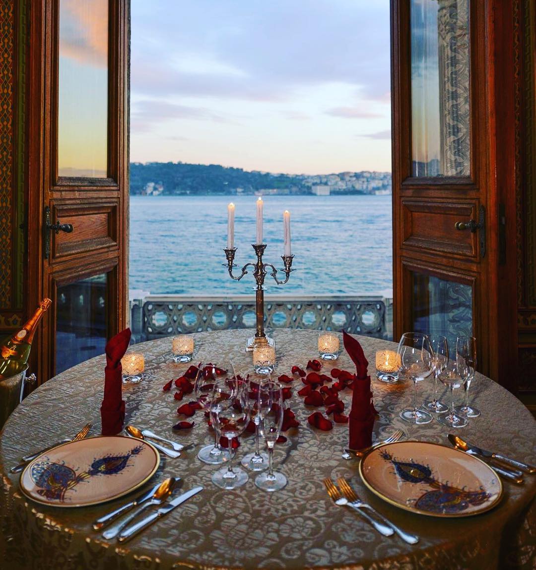 Romantic dinner at Tuğra Restaurant - Best Restaurants with Bosphorus View