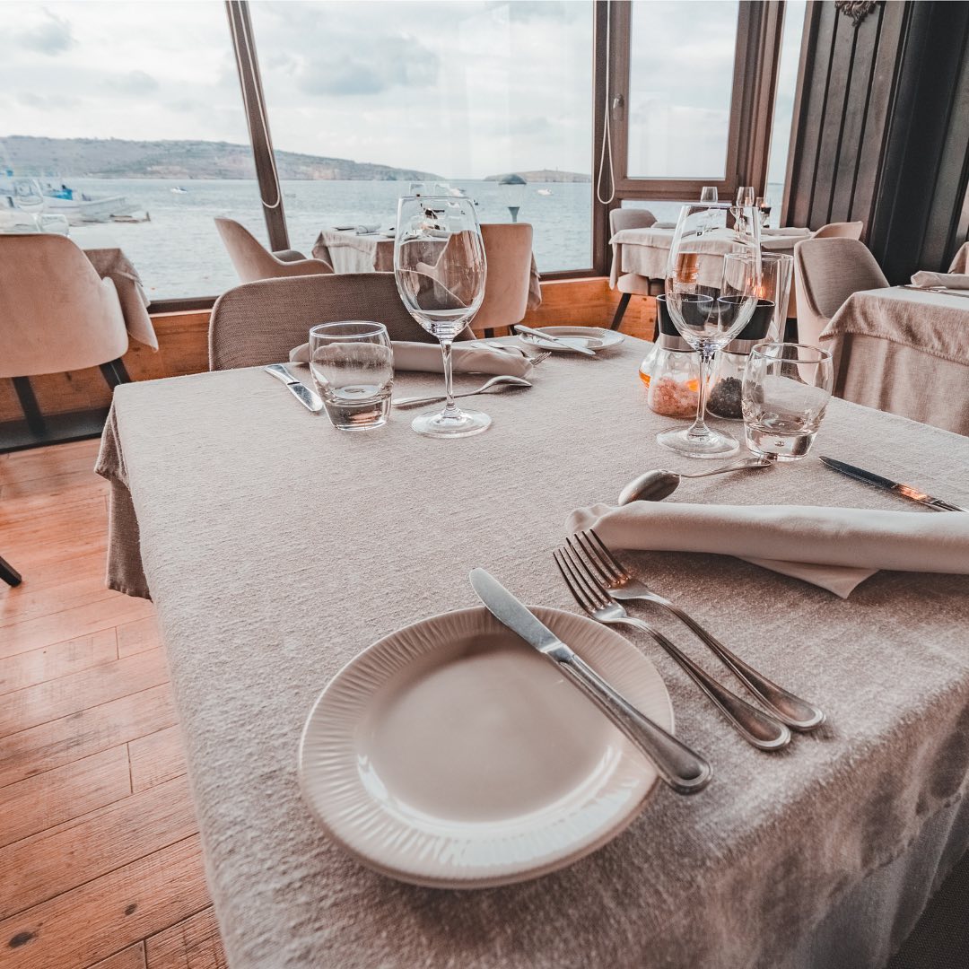 Amazing sea view and local exquisite cuisine - Al Fresco Dining Spots in Malta